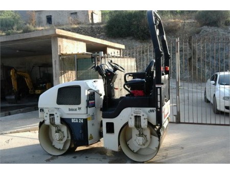 BOBCAT BCA24